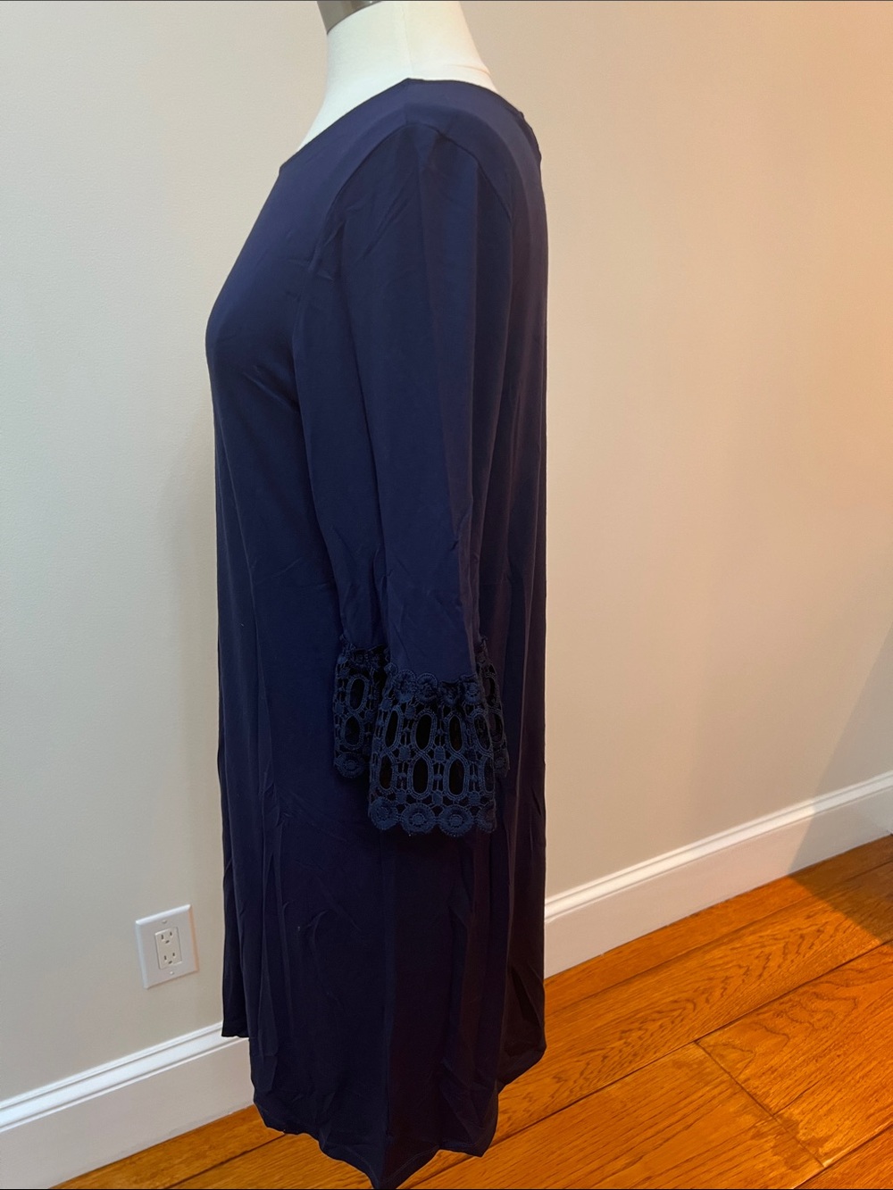 Lilly Pulitzer Navy Crochet-Sleeve Midi Dress - Picture 4 of 8
